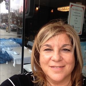 Meet your Posher, Maria